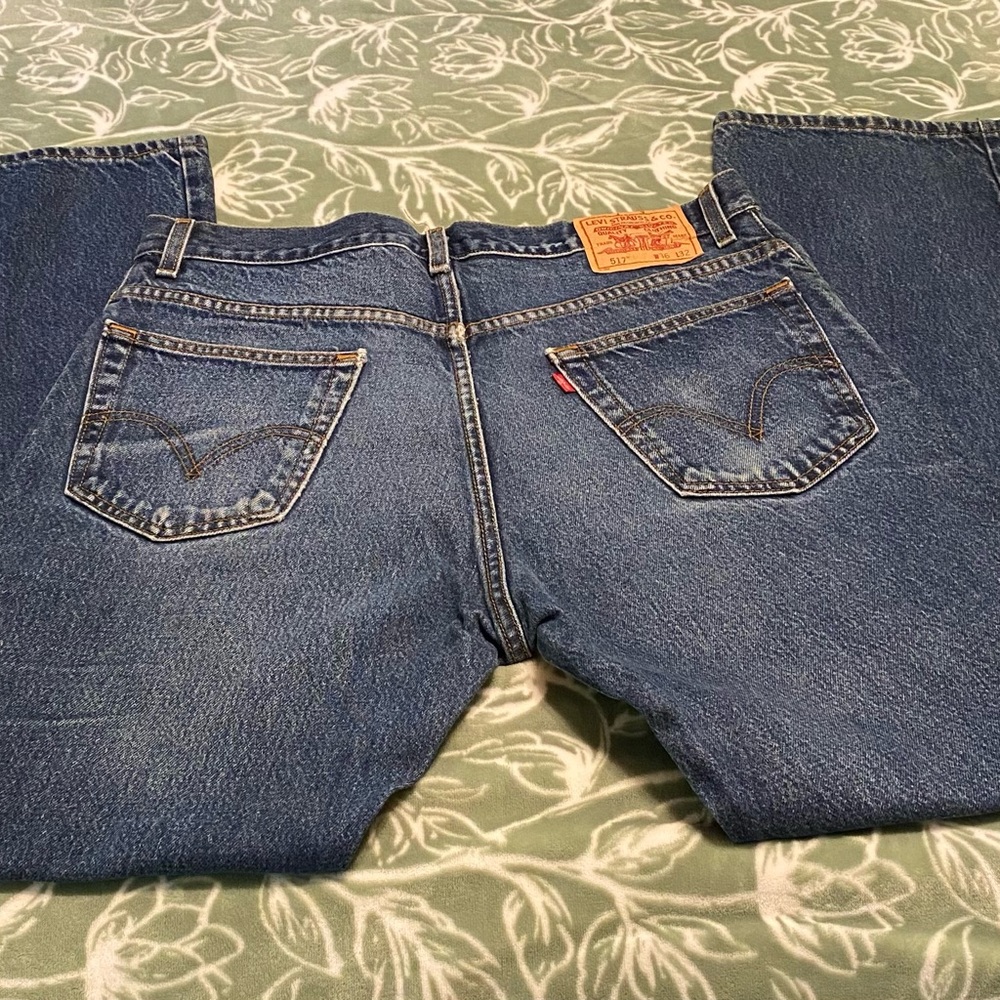 Levi's Blue Bootcut Jeans with Classic Indigo Hue